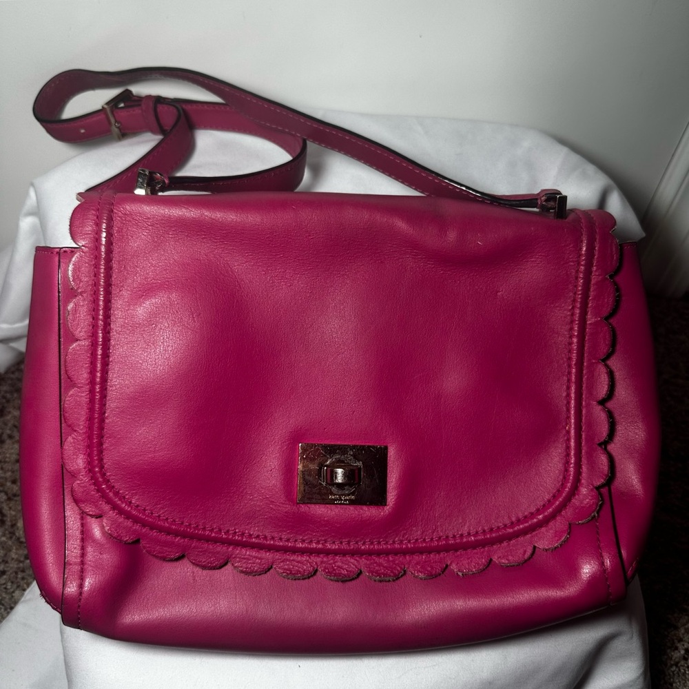 Kate Spade Maple Court Jazmin Scalloped Leather Crossbody Bag in Pink - Picture 1 of 15